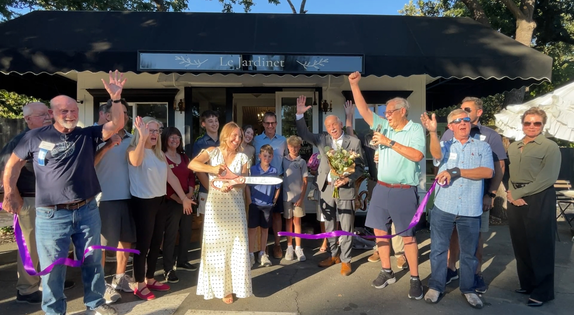 Le Jardinet Ribbon Cutting